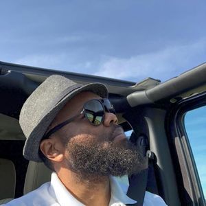 Meet your Posher, Howard